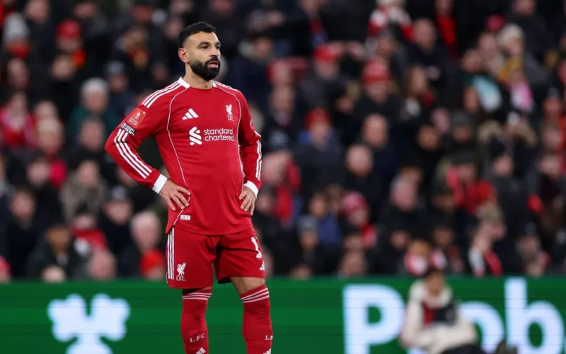 نجم ليفربول السابق يمنح محمد صلاح لقباً جديداً بعد وصف وضعه بالكارثي